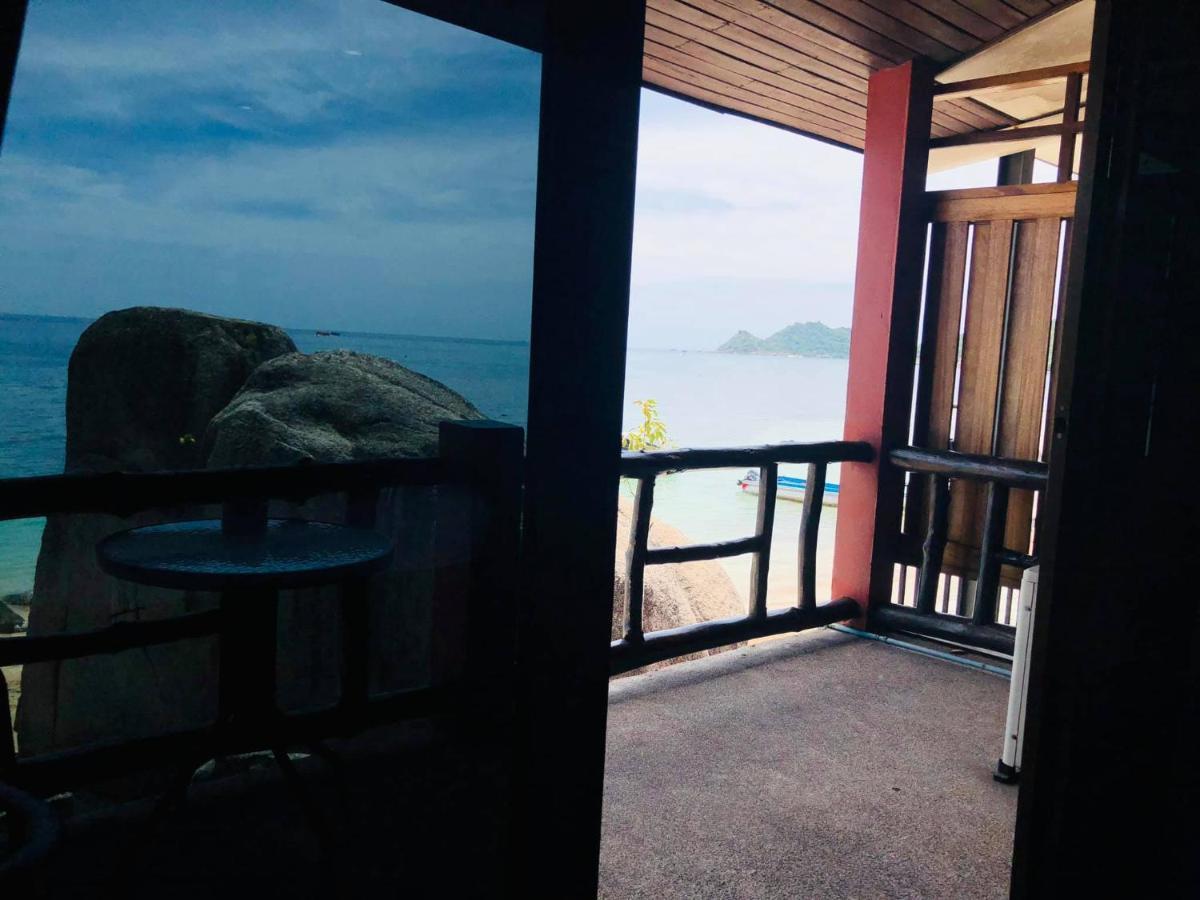 Pond'S Hostel Koh Tao Exterior photo