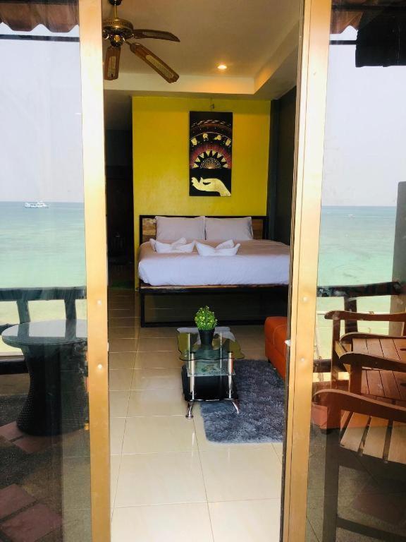 Pond'S Hostel Koh Tao Exterior photo